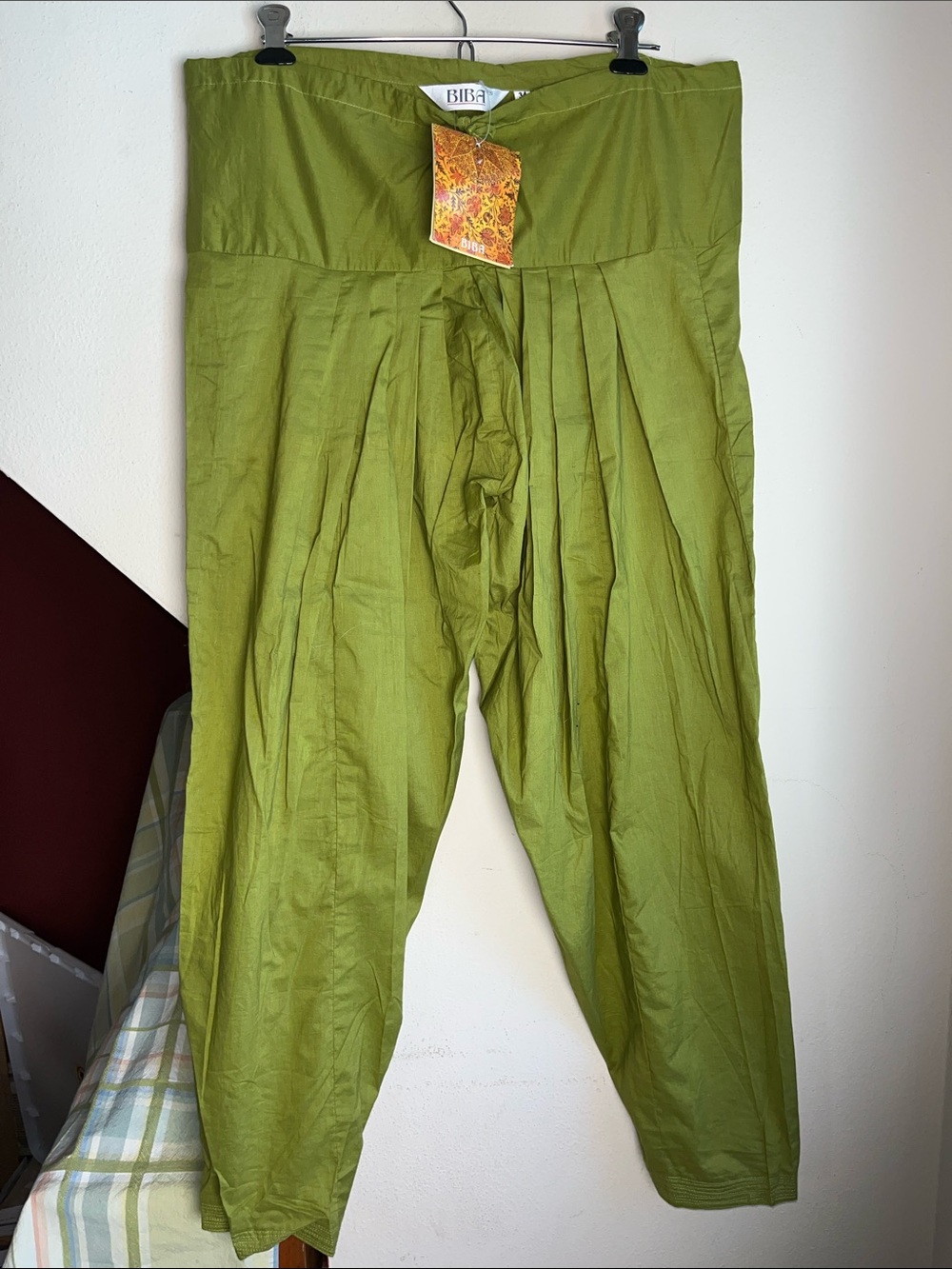 Biba Women’s Olive Green Cotton Pleated Drawstring Pants 34